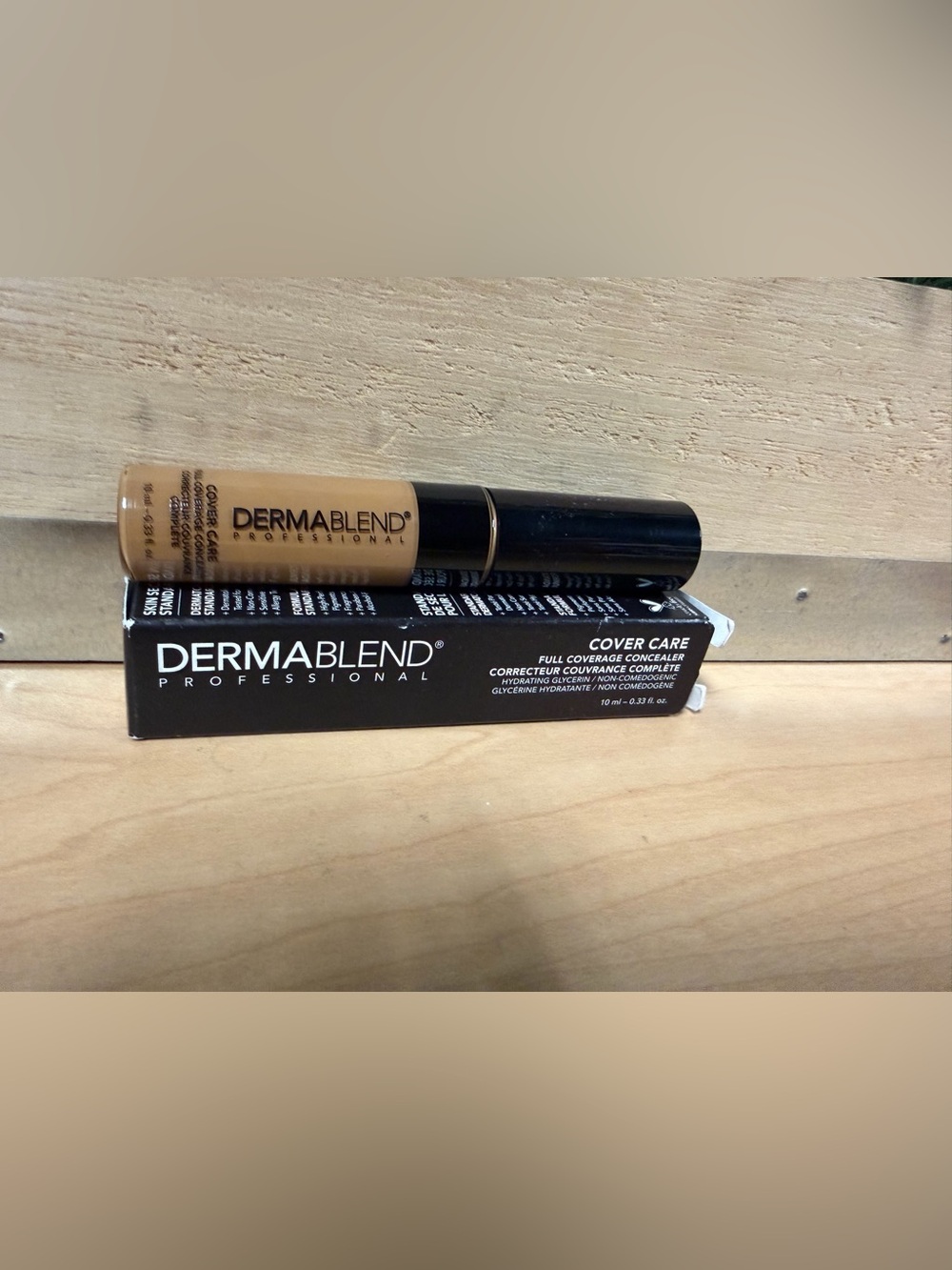 Dermablend Full Coverage Concealer - Picture 2 of 9